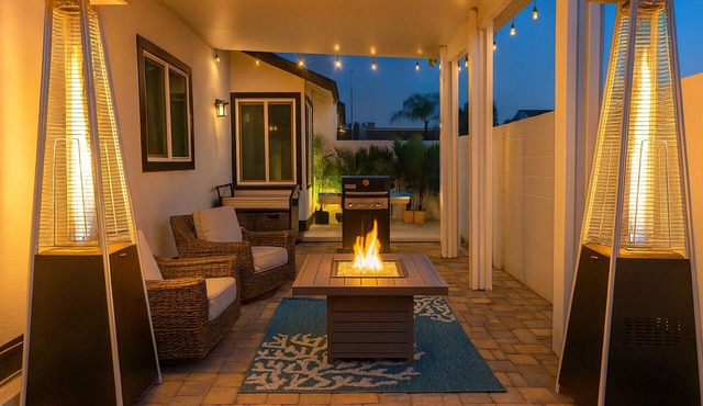 Luxurious home less than 1 mile walking to Ocean!