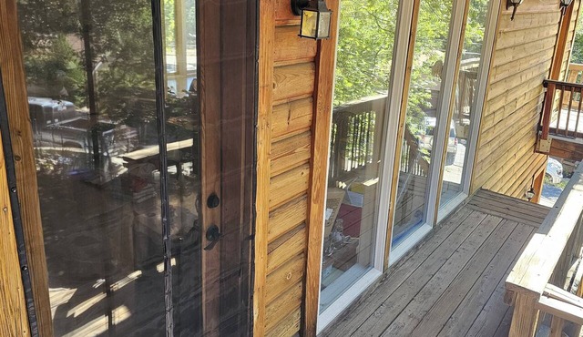 Luxury 1-bedroom lodge in delightful Running Springs with AC