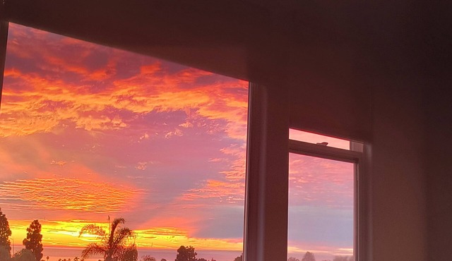 Luxury 3-bedroom, Ocean View, 3 bath house AC in Carlsbad, 5-7 minutes to beach