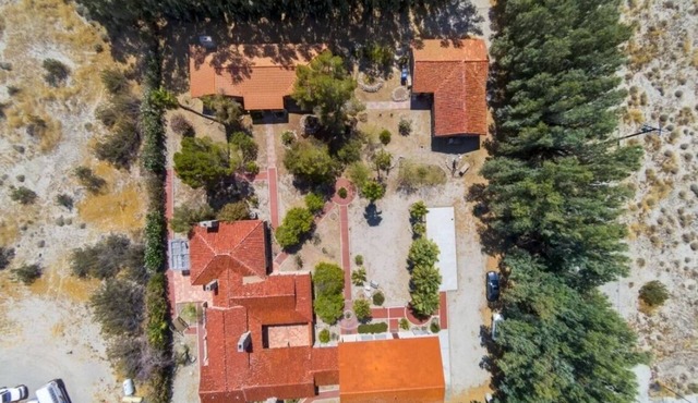 Mary Pickford Estate A1 - Requires 30 Day Booking