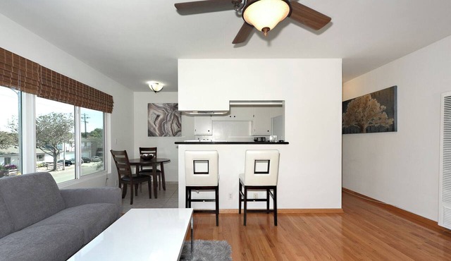 MCL 6- Charming 1-bedroom apartment in Los Angeles perfect for your stay