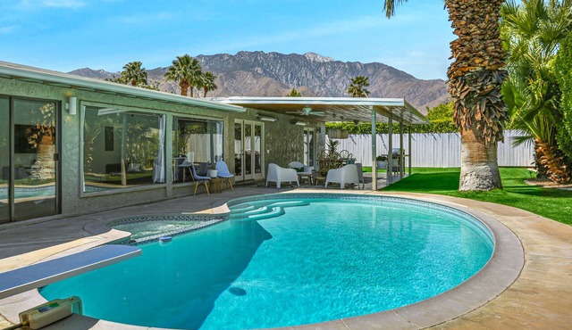 Mid-Century Gem near Downtown w/AC, Pvt. Pool & Spa + Lush Backyard w/Mtn. View