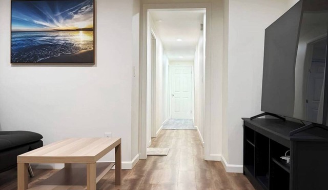 Modern 5BR Retreat with 4BA- Ideal for Large Stays