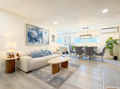 Modern Cozy Retreat 4BR 4BA Free Parking for4