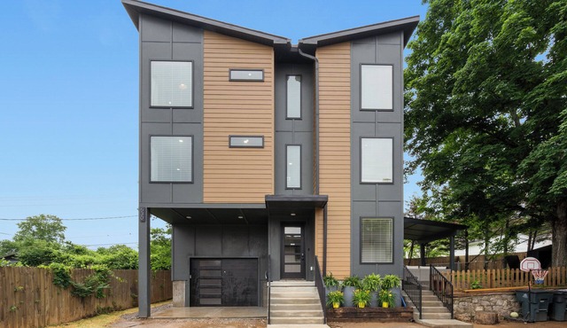 Modern new construction 4-bedroom house with Sauna, AC, car charger in Nashville