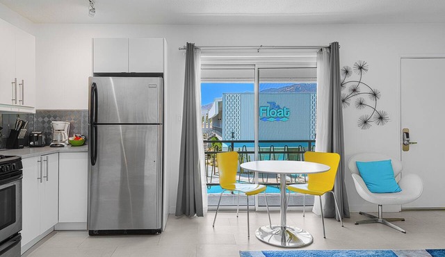 Modern So. Palm Springs 1-bd 29+day Corp rental