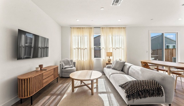 Monthly Modern Minimalist Style home