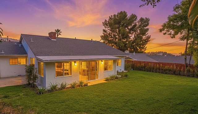Mountain Foothill Paradise Charming Retreat 3BR3BA with King-size Bed!