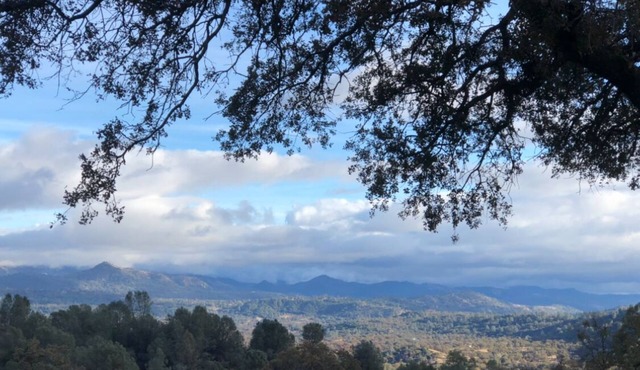 Mountain Top Oasis with breathtaking views; Komfort Zone