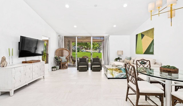 NEW! Mariposa Hideaway by GPM -Chic Ironwood CC Condo