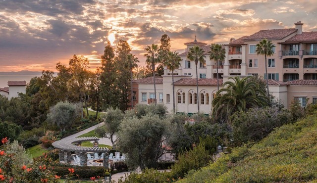 Newport Coast Dream Stay – 2BR Villa with Full Kitchen-Sleeps 8! Family Fun!