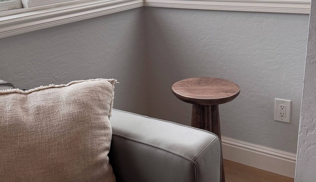 Nice Studio in Belmont with cool AC for your stay