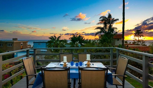 Ocean View Deck! | Walk to the Beach | King Suite