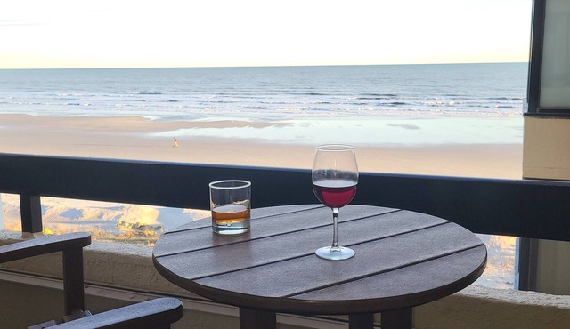 Oceanfront Condo w/beautiful view of Cherry Grove Beach. Close to "The Point" in North Myrtle Beach