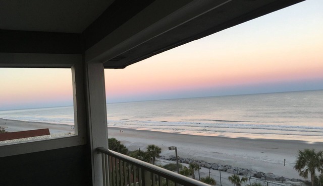 PANORAMIC OCEANFRONT CORNER UNIT! FALL & WINTER EXCLUSIVE DISCOUNTS! BOOK NOW!