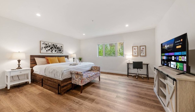 Pasadena 7 sleeper Comfy Apt in safe community