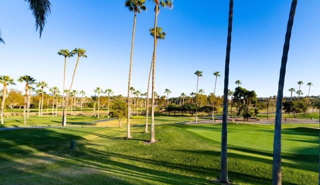 Premium Golf View Room l Spa, Pool, Beaches Nearby