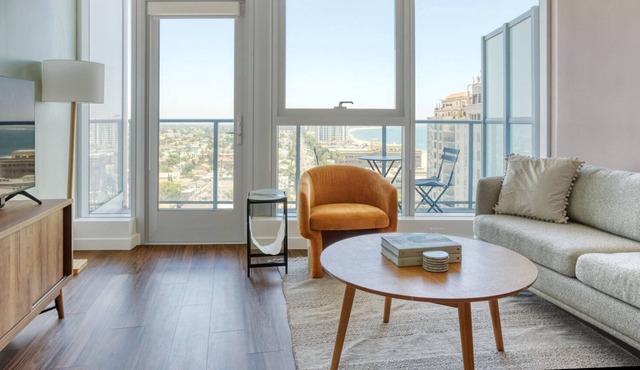 Premium Long Beach 1BR, w/ Gym & Pool