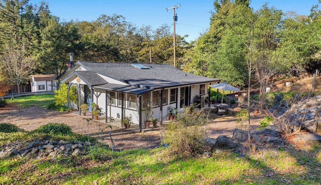 Private Acre+BBQ Patio | 5min to Healdsburg Plaza