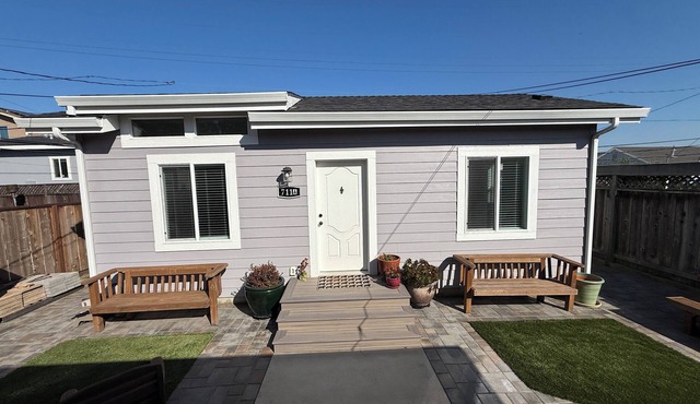 Private and charming Bay Area home. Centrally located to all Bay Area cities!