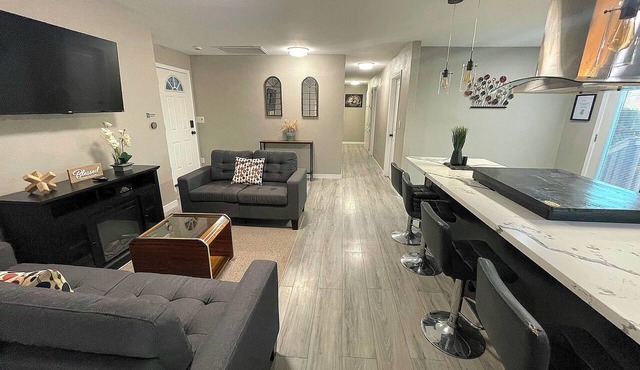 Private apartment in the Spring Valley Hills