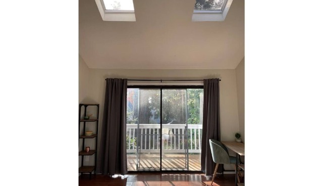 Private Berkeley Home Sunny, Spacious, Central