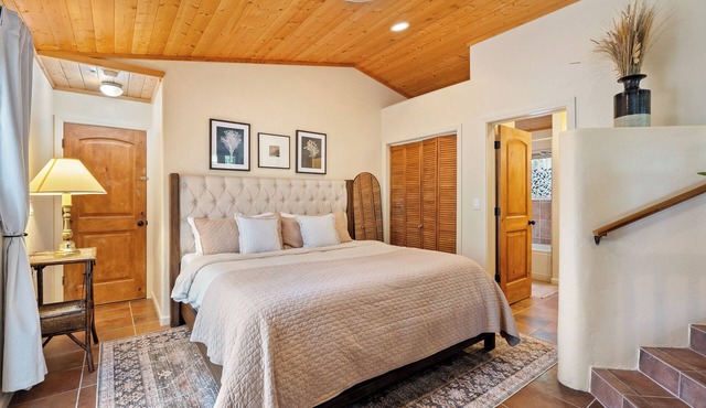 Private Studio 15 miles to SLO and Paso