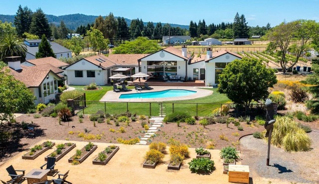 Private Vineyard | Pool | Chef`s Kitchen | Steps to Wineries | Kenwood | 4 BR