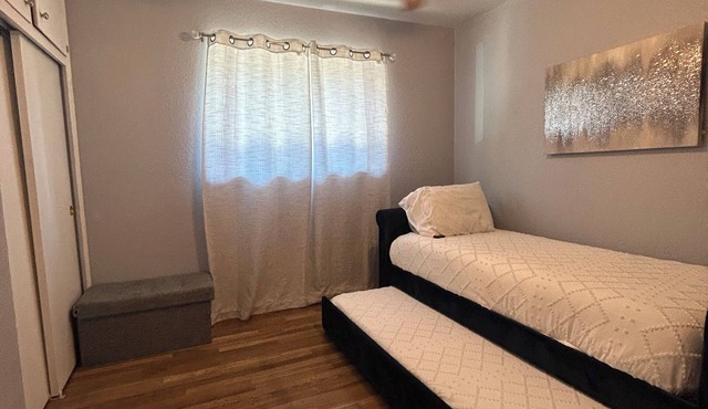 Recently Renovated 3BR/2BA Cozy Home in Fresno, CA