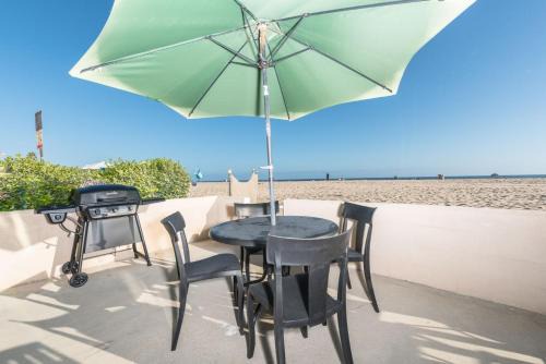Renovated 3Br Oceanfront W Panoramic Views By Beachview Rentals