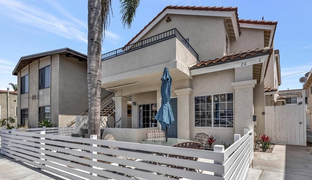 Right By The Sand, Entire 3-Bedroom House In Belmont Shore