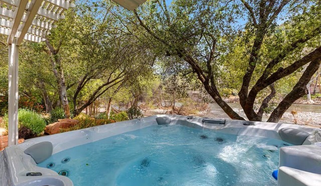 Riverfront Paradise at RedRock Villa in Three Rivers