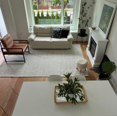 Roger & May's Cabin in Vancouver