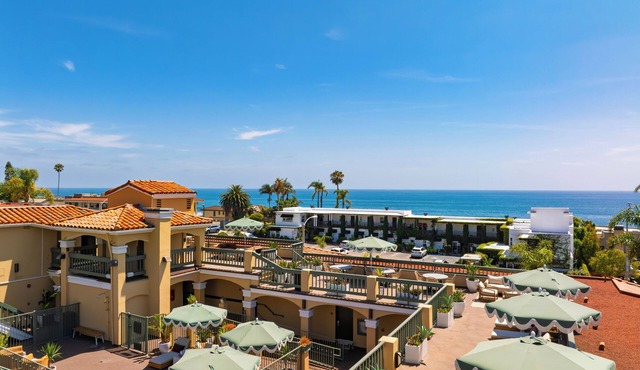 Rooftop Terrace + Ocean Views | Pool + Hot Tub + Prime Laguna Location