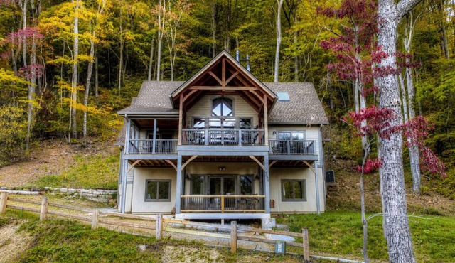 Rustic Timber | Luxury Timber Frame in the Heart of Montreat | Streams, Hiking, Close to Asheville