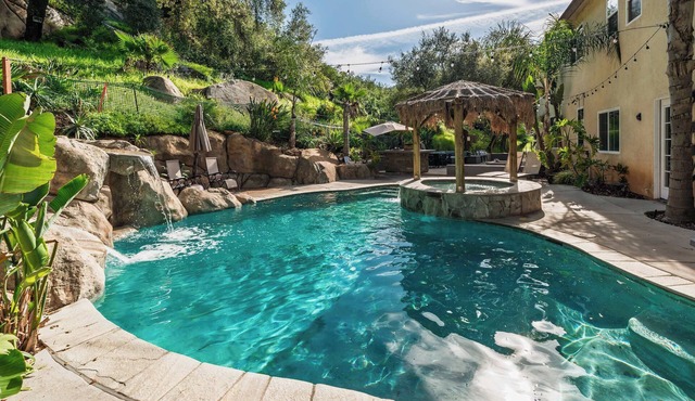 San Diego's Secluded Sanctuary (Endless Amenities)