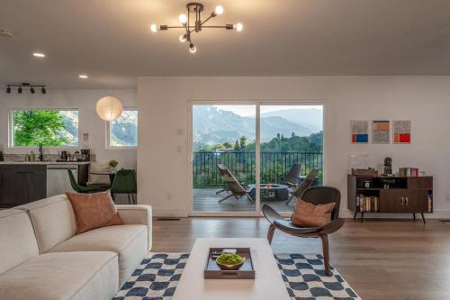 Sequoia Views | Pool, Hot Tub, Trail, & EV Charger