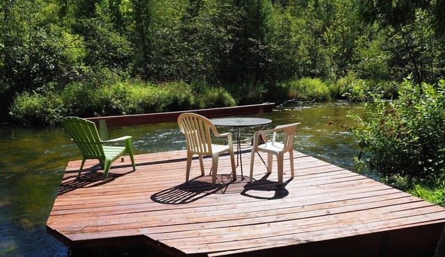 Sleeping Bear Riverside Cabins - Cabin #5 in Honor