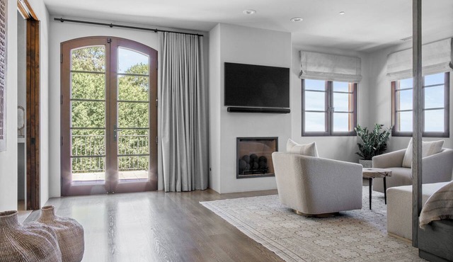 Spacious 5-bedroom Estate in fabulous Sonoma