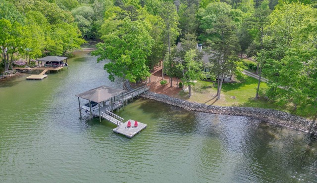 Sprawling Lakefront Home on Peninsula, Beach, Dock, Kayaks, SUPs, Dogs Welcome!