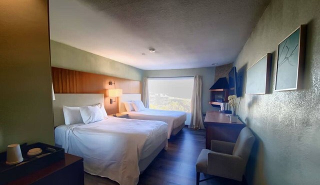 Standard Double Queen Relaxing Retreat w/Free Parking & Year-Round Activities in Mount Charleston