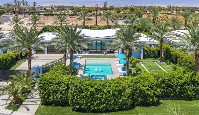 Stunning Rancho Mirage Home Operable Walls, Indoor-Outdoor Living, Pool, Fitness