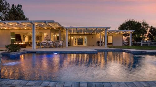 Summit Ranch by AvantStay