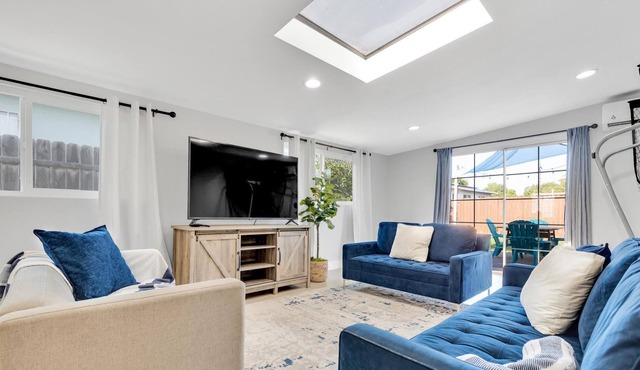 Super Spacious Home- 5 minute drive to beach