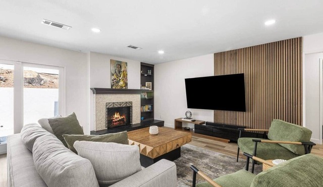 Sylmar Single Level Home | Hilltop | Piano | Gated