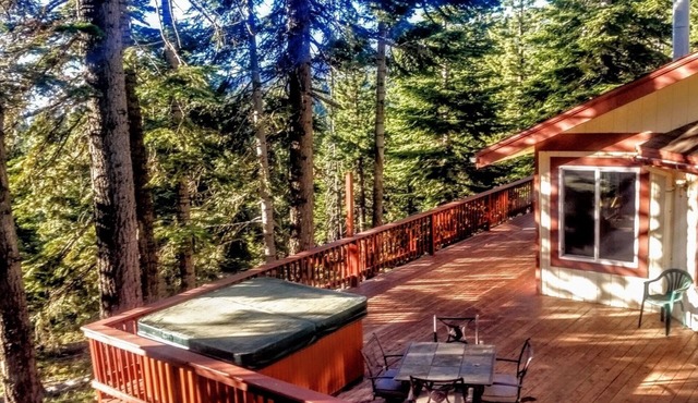 Tahoe Mountain Retreat with Views Decks Hot Tub by Events Beaches Golf Heavenly