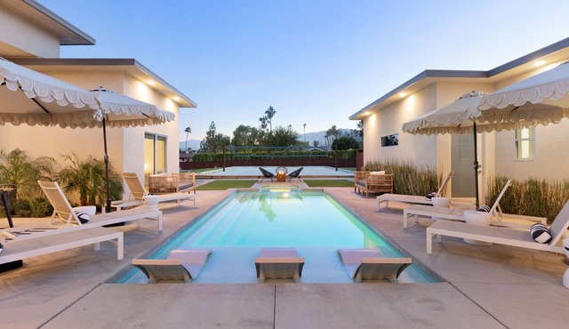 The Hendrix - Chic Palm Springs Estate with 1-Acre of Resort Amenities #4093 4br