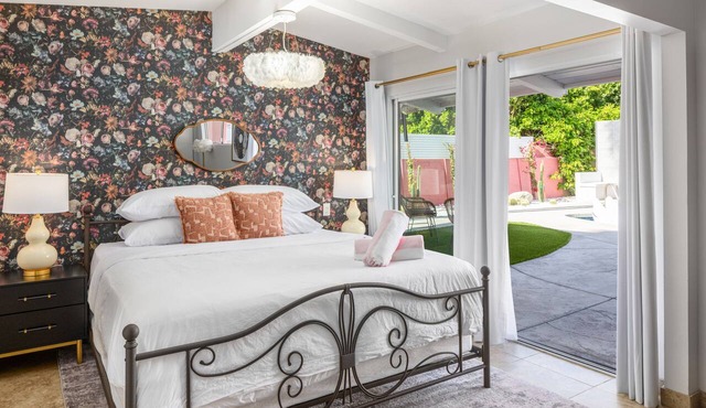 The Sofia Suite · Adults-Only Palm Springs Pool