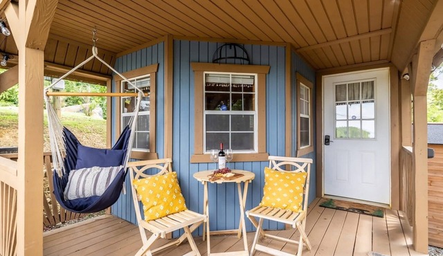 Tiny house experience! Re-discover Life, Love, Self and Peace