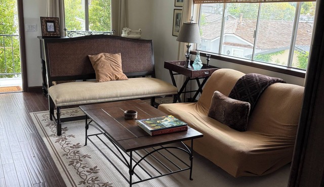 Tranquil 1-bedroom apartment in ideal Laguna Beach location